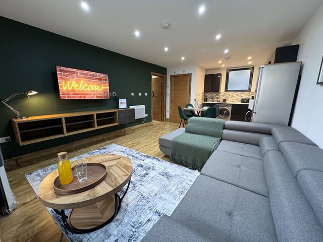 Oliver Brooks Ltd managed Airbnb listing 3
