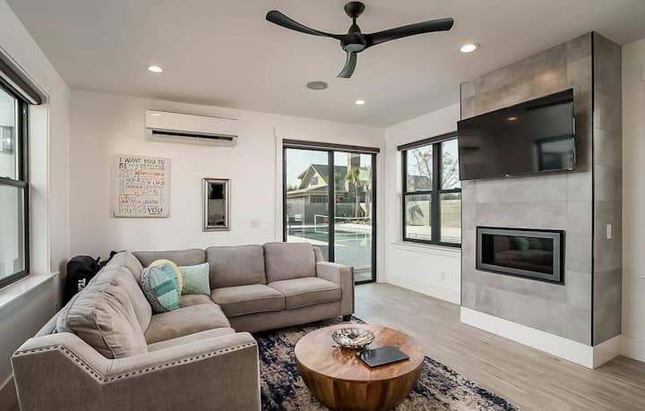 Bonus Room with Sofa Bed 