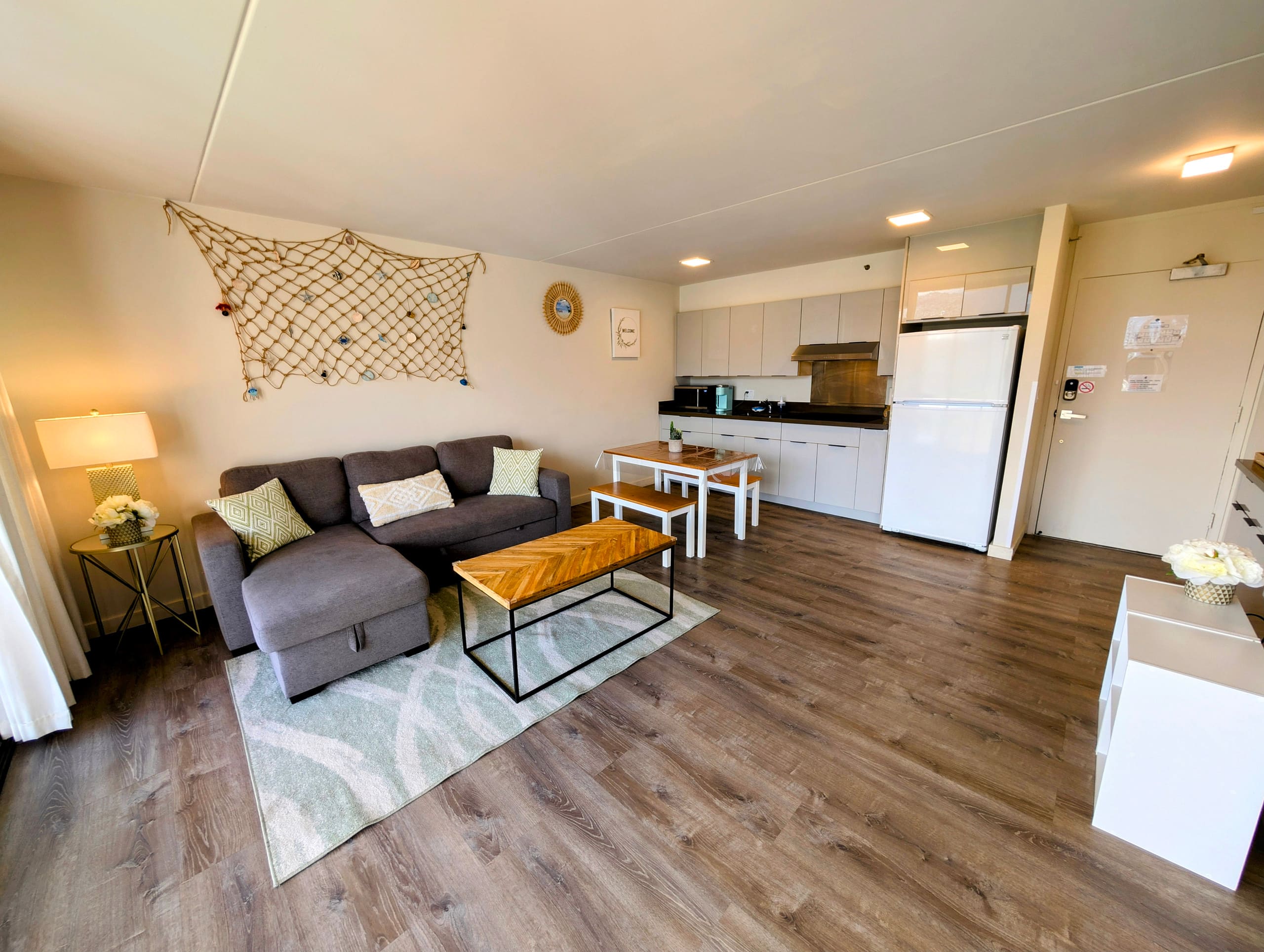 Condo in Honolulu · ★4.98 · 1 bedroom · 3 beds · 1 private bath - Image 4