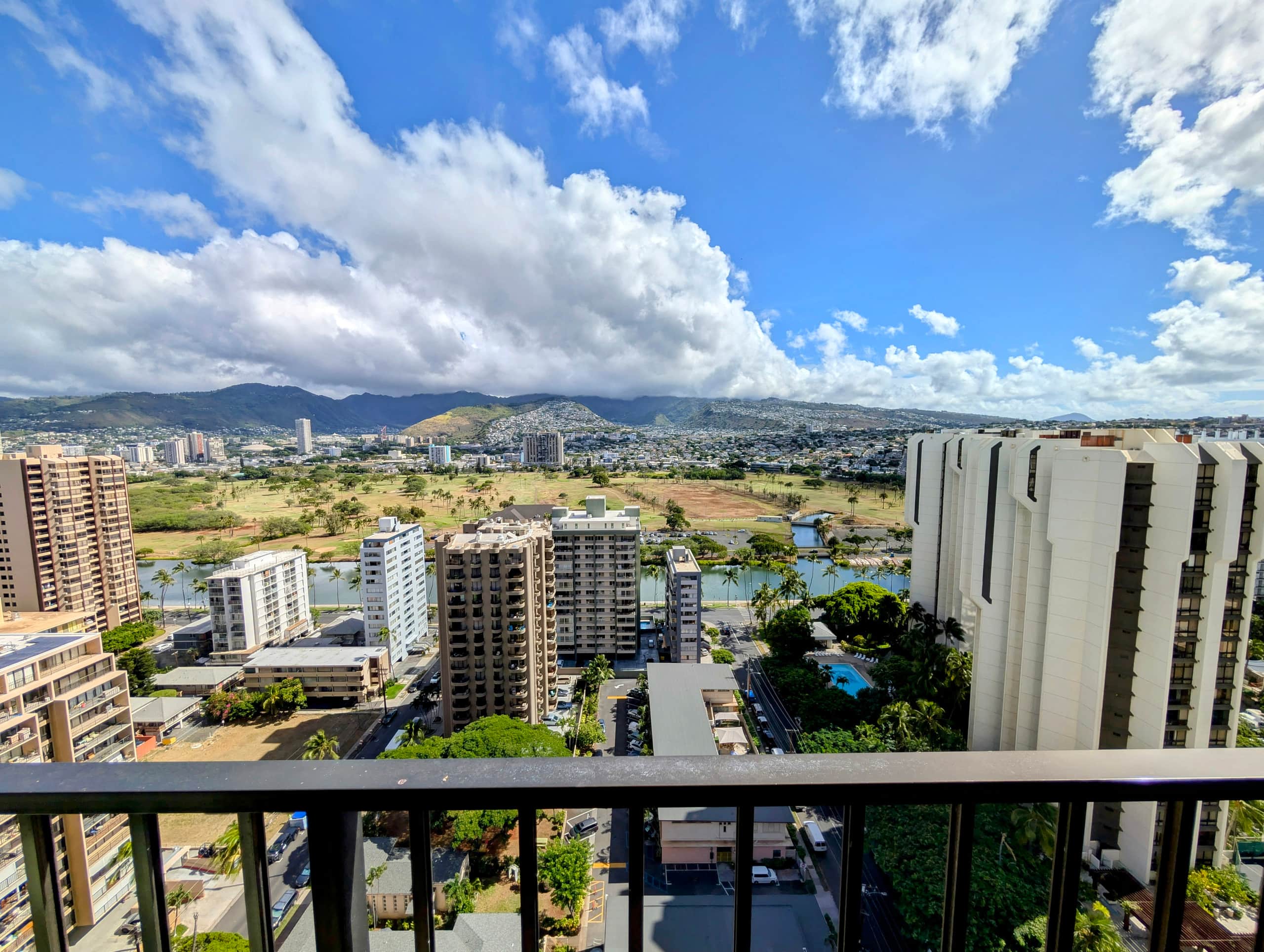 Condo in Honolulu · ★4.98 · 1 bedroom · 3 beds · 1 private bath - Image 20