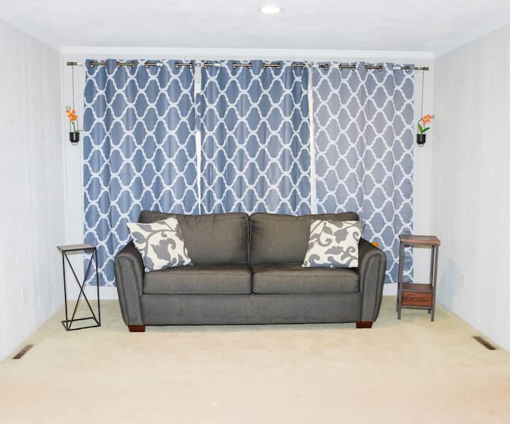 Spacious And Elegant House Near Speedway, Concord - Concord, NC