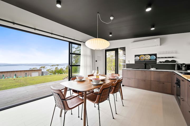 The Outlook on Mount Louis – 2 Bedrooms