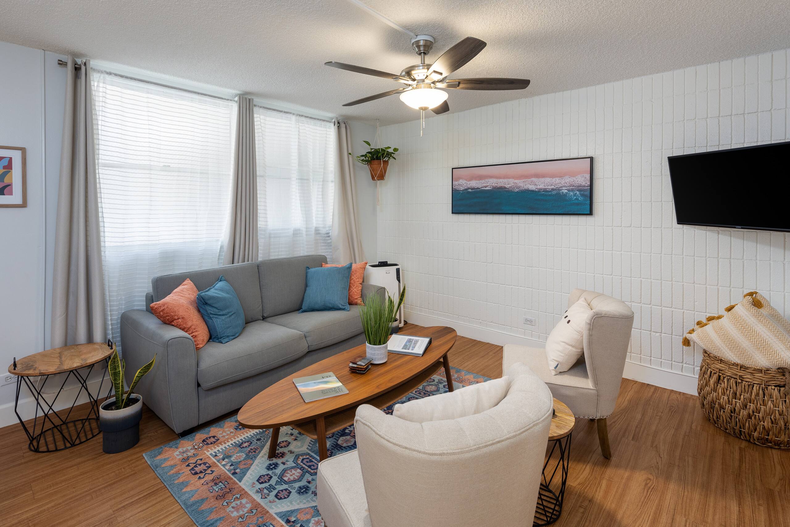 Condo in Honolulu · ★4.71 · 1 bedroom · 1 private bath - Image 2