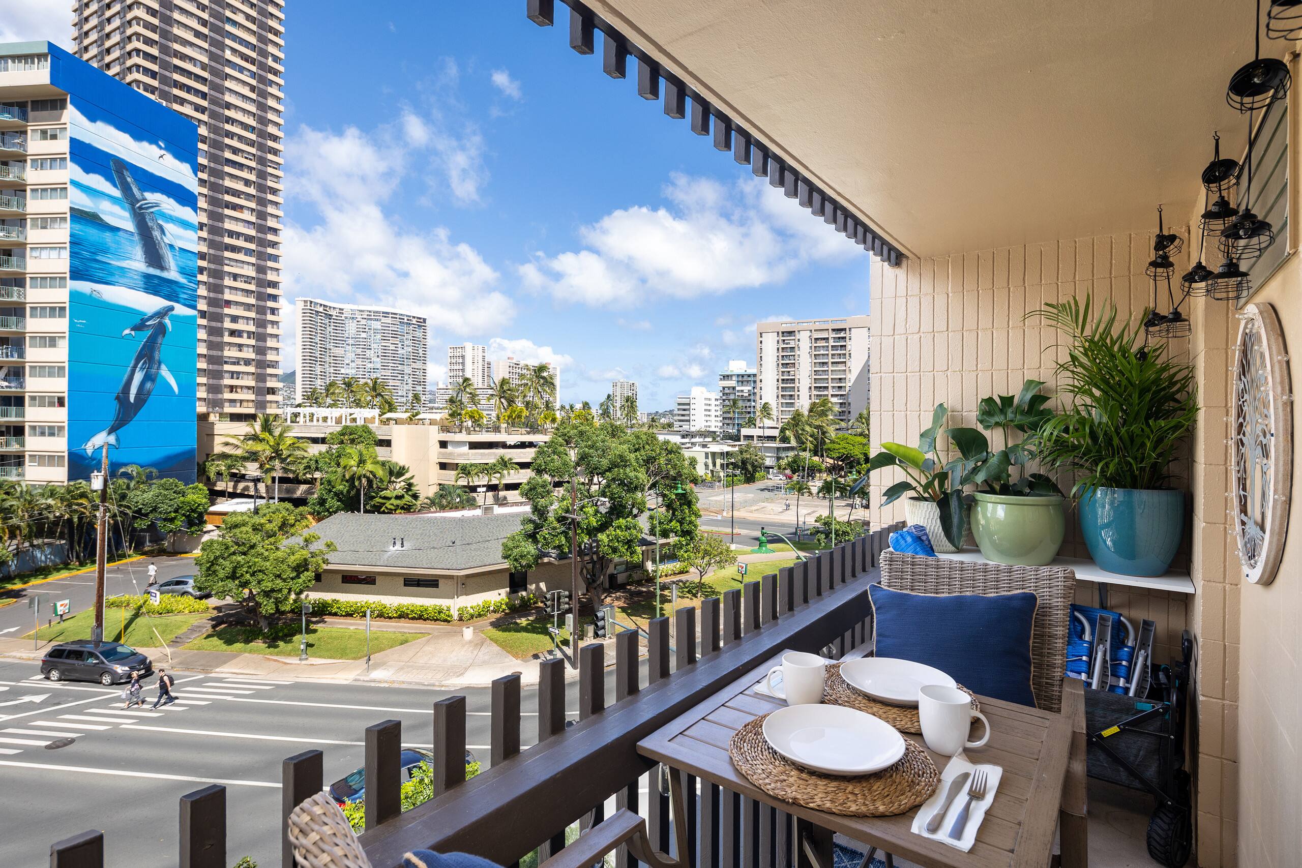 Condo in Honolulu · ★4.71 · 1 bedroom · 1 private bath - Image 16