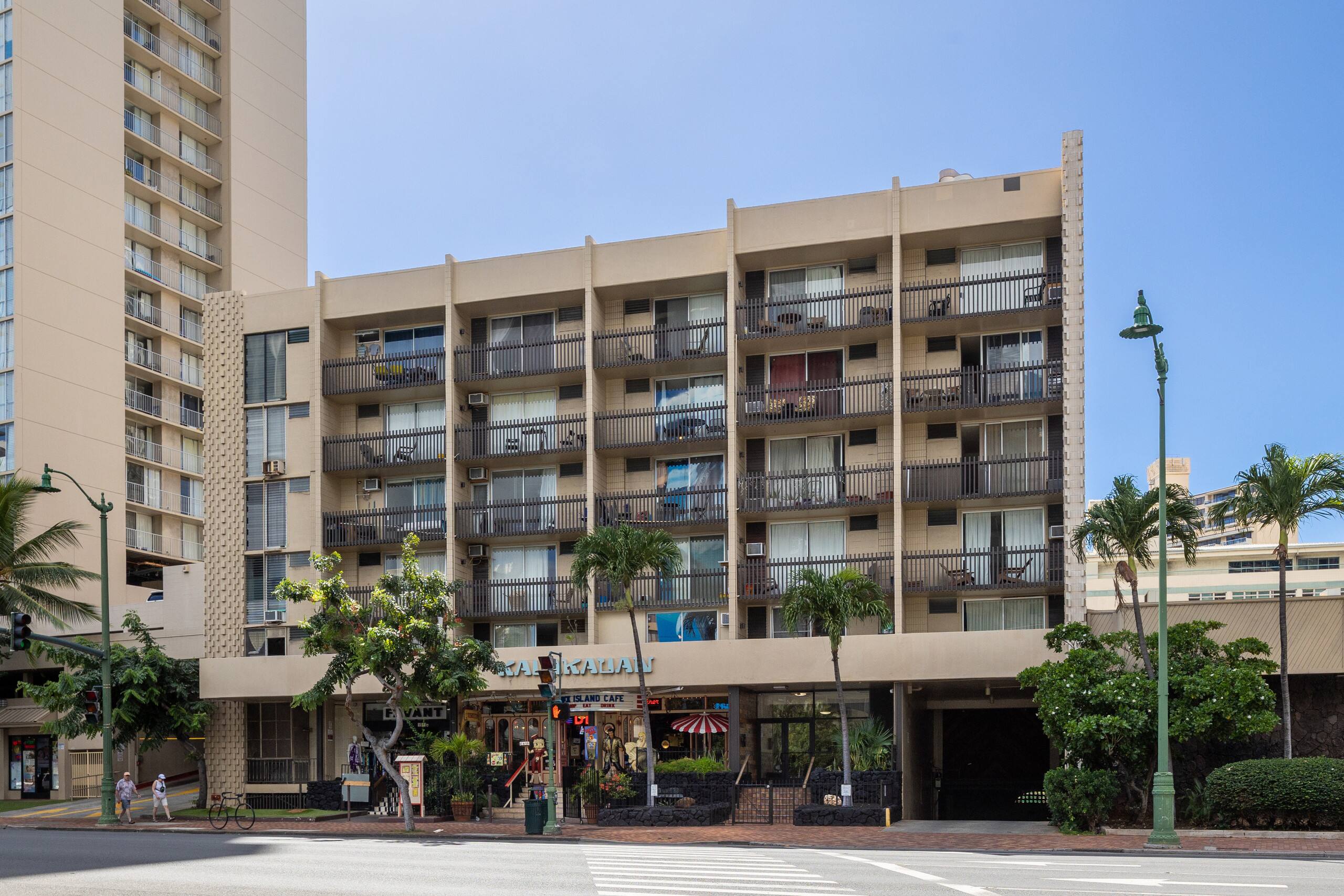 Condo in Honolulu · ★4.71 · 1 bedroom · 1 private bath - Image 17