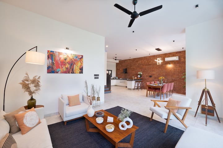 Living room image 4