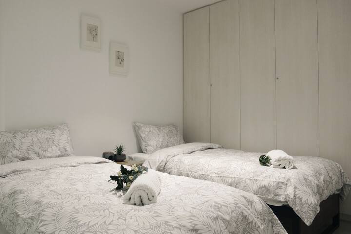 Absolute Collins Family 2 Bedrooms 2 Bathrooms gallery image 4