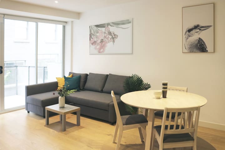 Absolute Collins Family 2 Bedrooms 2 Bathrooms