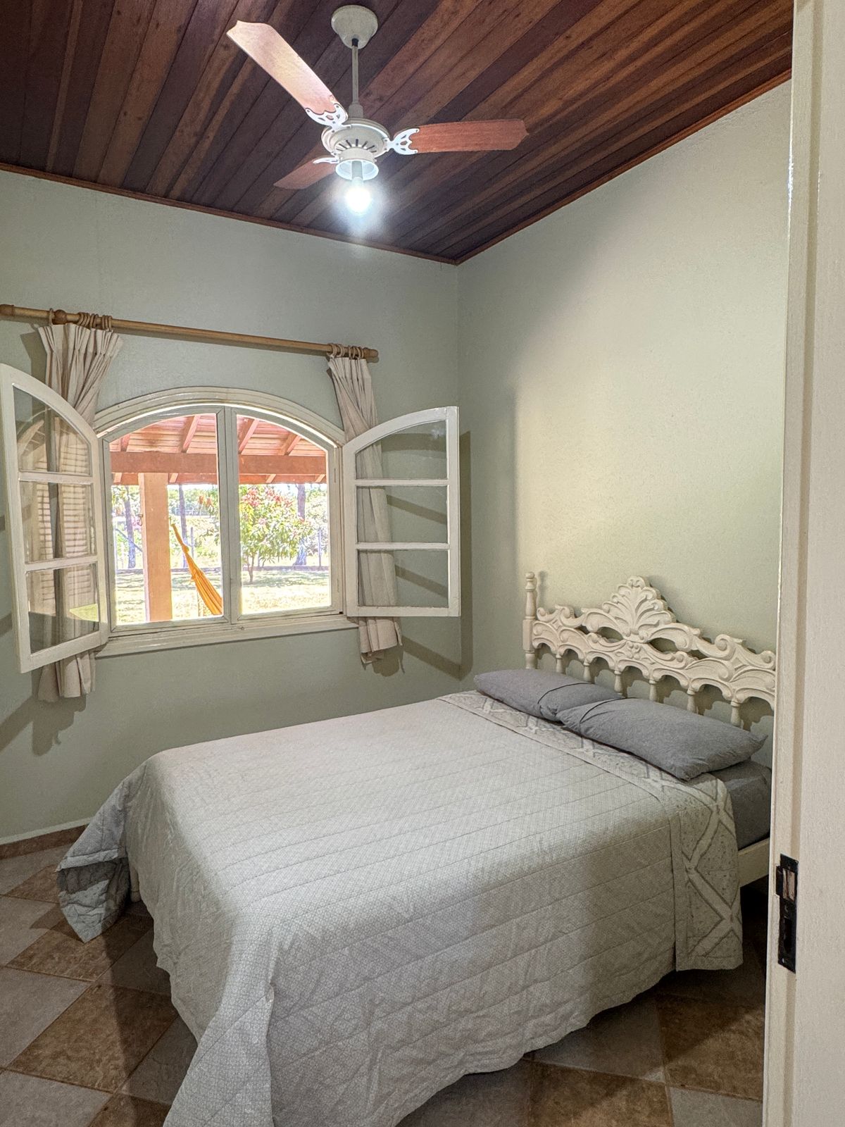 غرفة النوم 1