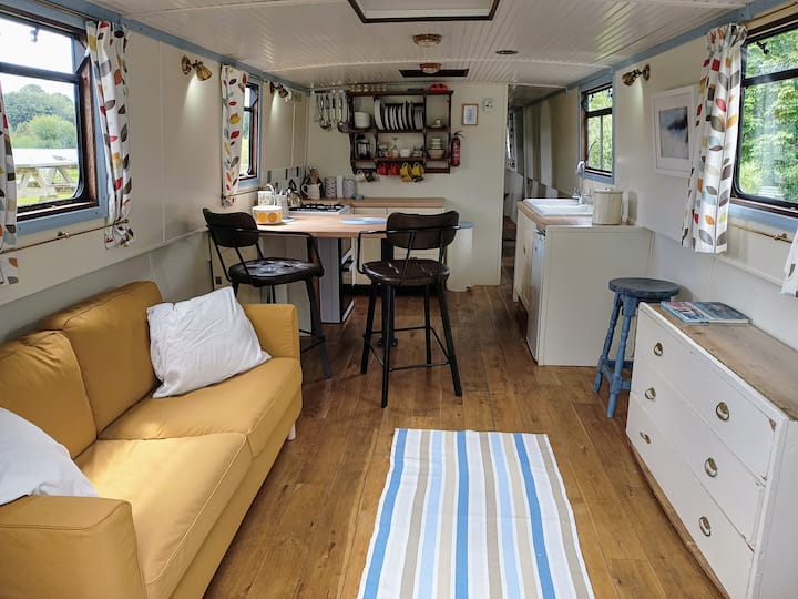 Beautiful Houseboat On Private Lakeside Retreat - Holsworthy