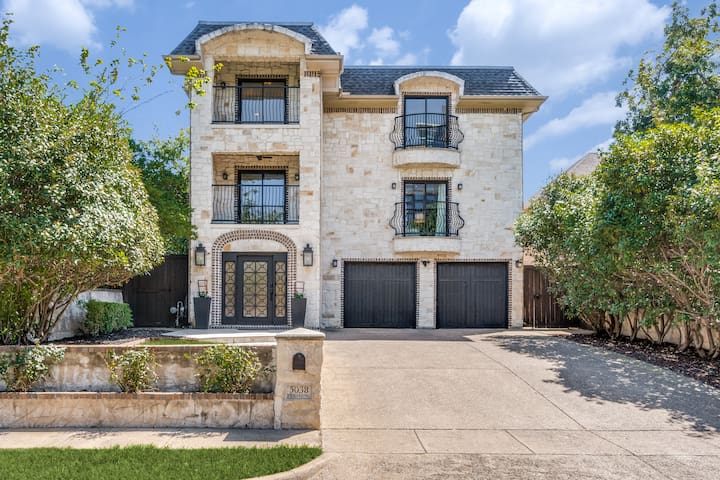 Storybook 4BD near SMU & Knox / Henderson