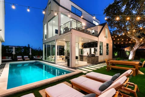 ATX Compound | 15bd 10.5ba, Heated Pool, Mini Golf