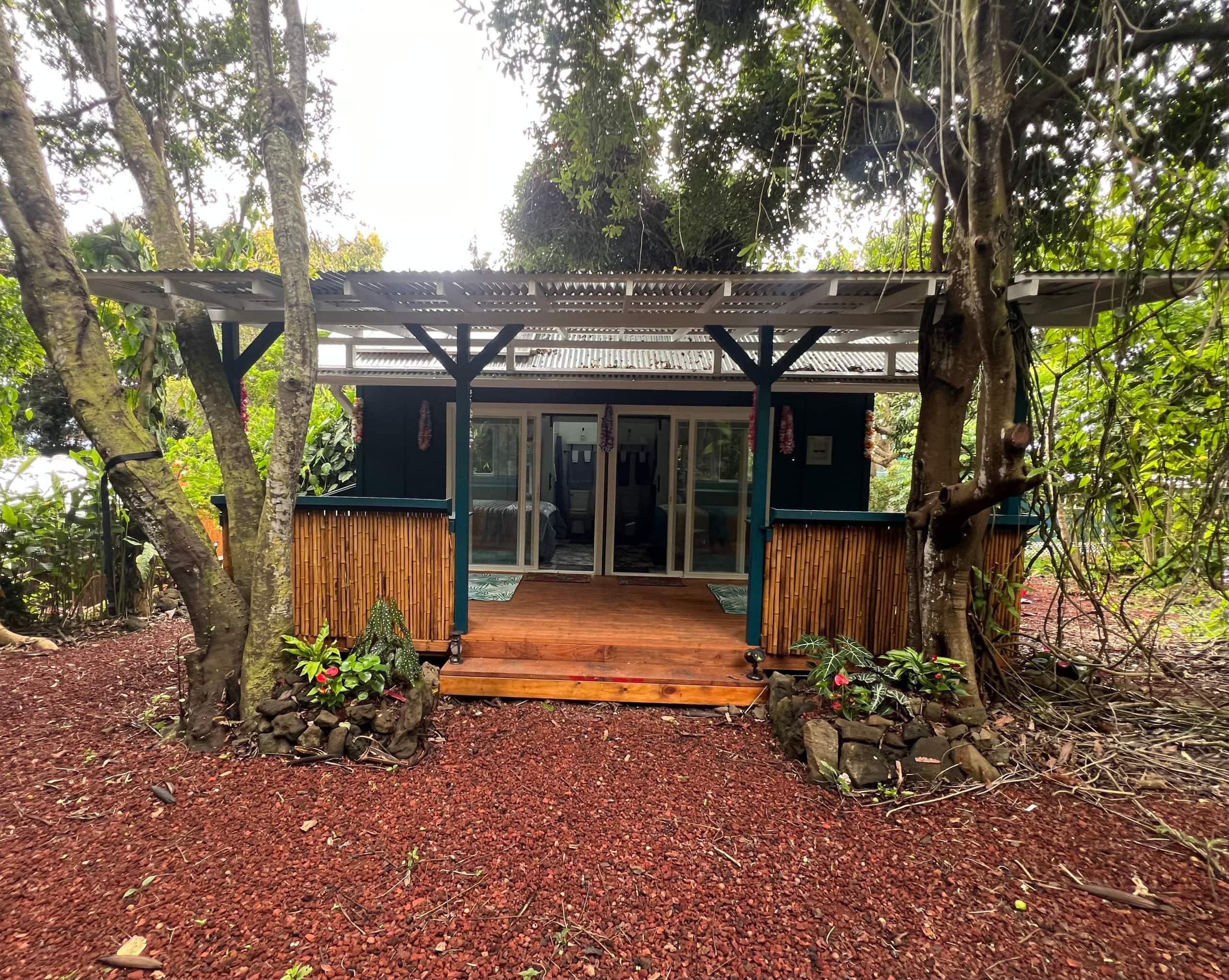 Cabin in Kealakekua · ★5.0 · 2 bedrooms · 2 beds · 2 private baths - Image 1