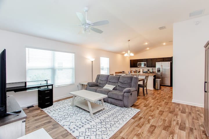 2/2 Villa In St. Catherine - Wildwood, FL