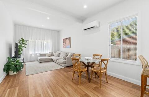 Centre of Sale-Close to hospital/Lake/Gym