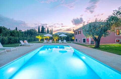 Doliva Estate, Villa with Private Pool
