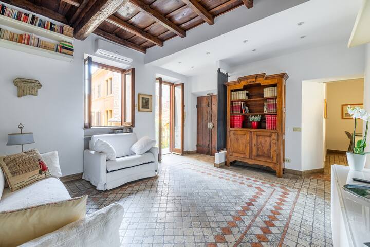 Prestigious 2 bedrooms Domus in Forum Area gallery image 3