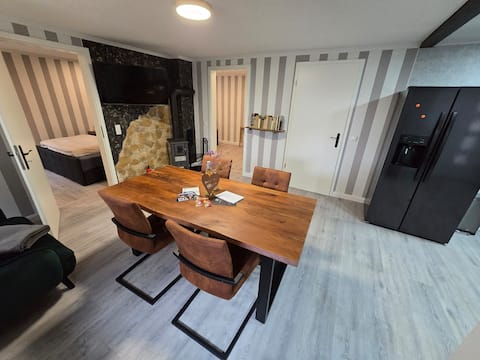 2 bedrooms with hot tub