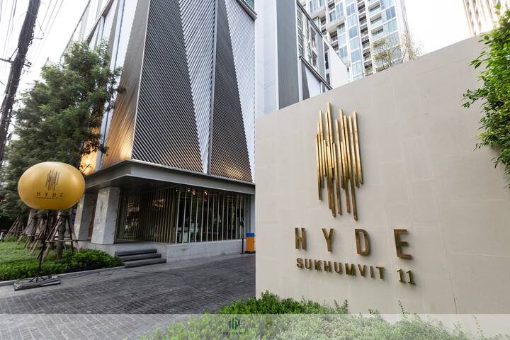 SuperHost Posh 2BR Sukhumvit 11 BTS Nana 5 Min T21 gallery image 5