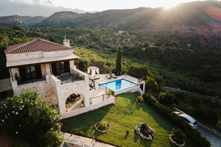 Villa Elia Provarma – Your villa