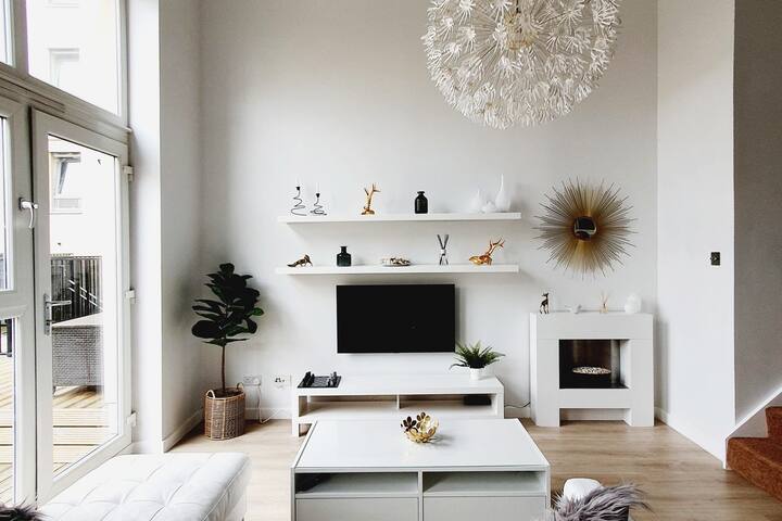 Modern Waterfront Park Duplex with Patio & Parking gallery image 3