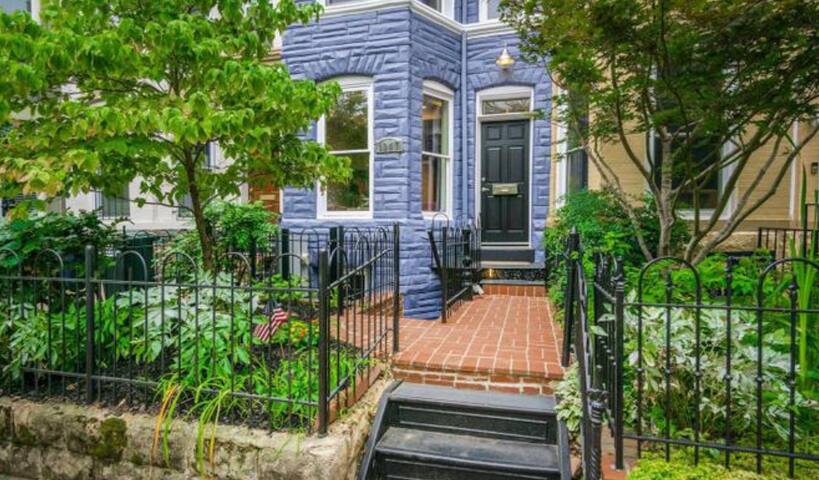 Family Home in Capitol Hill gallery image 3