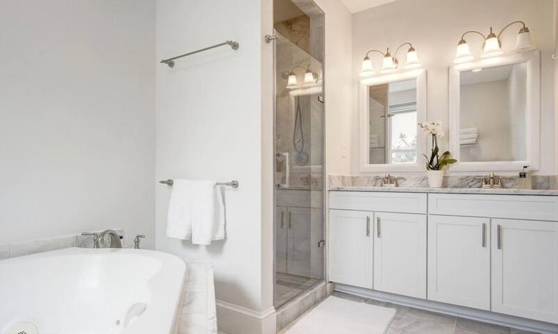 Family Home in Capitol Hill gallery image 5