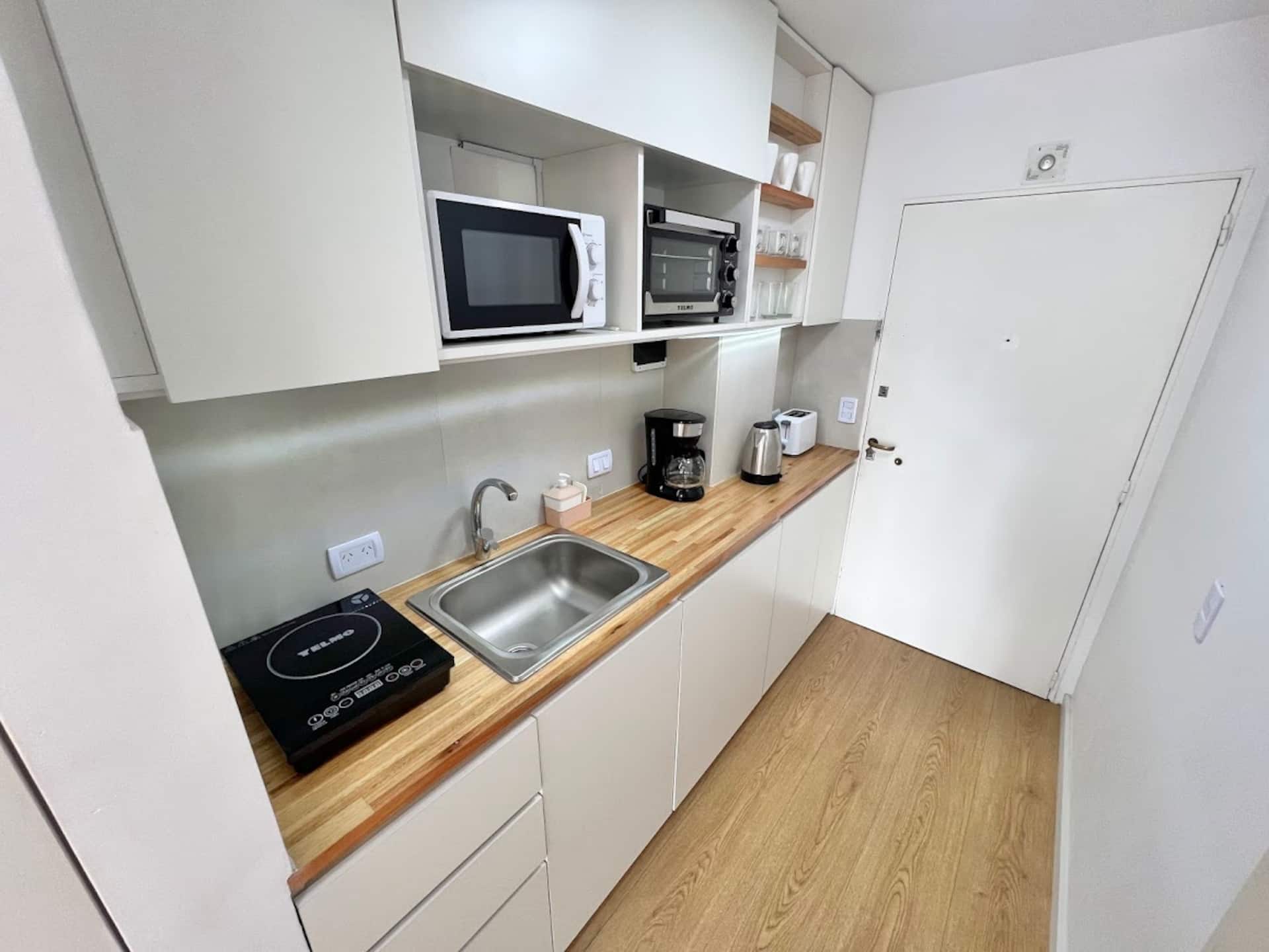 Studio apartment in Recoleta on Av. Callao corner Av. Santa Fe