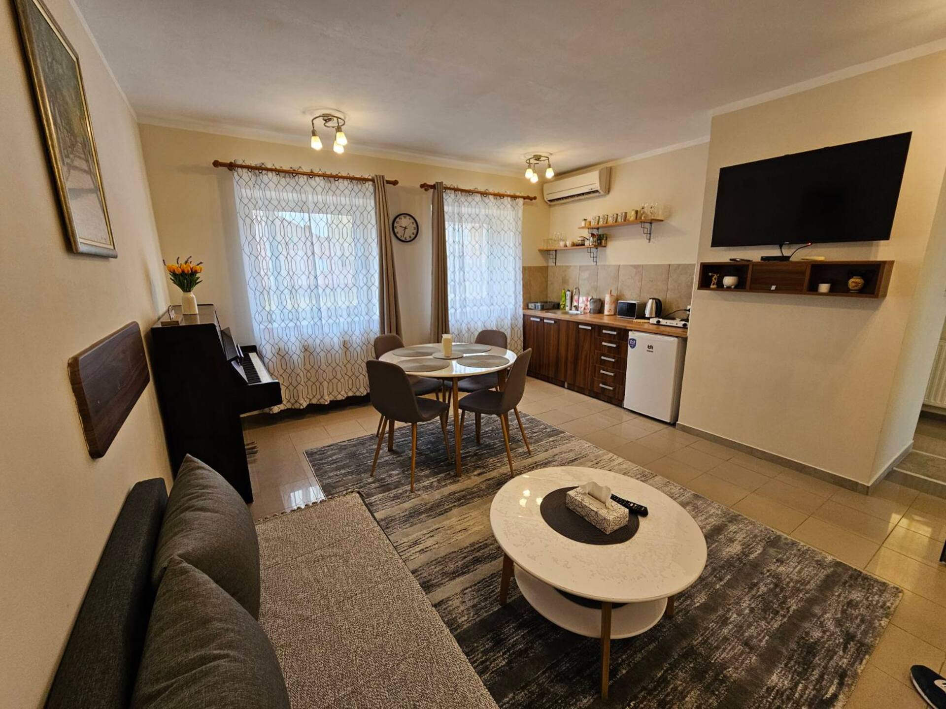 Lana 2 Apartment Novi Banovci | Free Parking