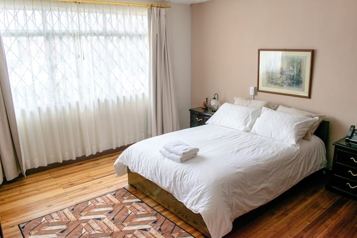 საძინებელი 1