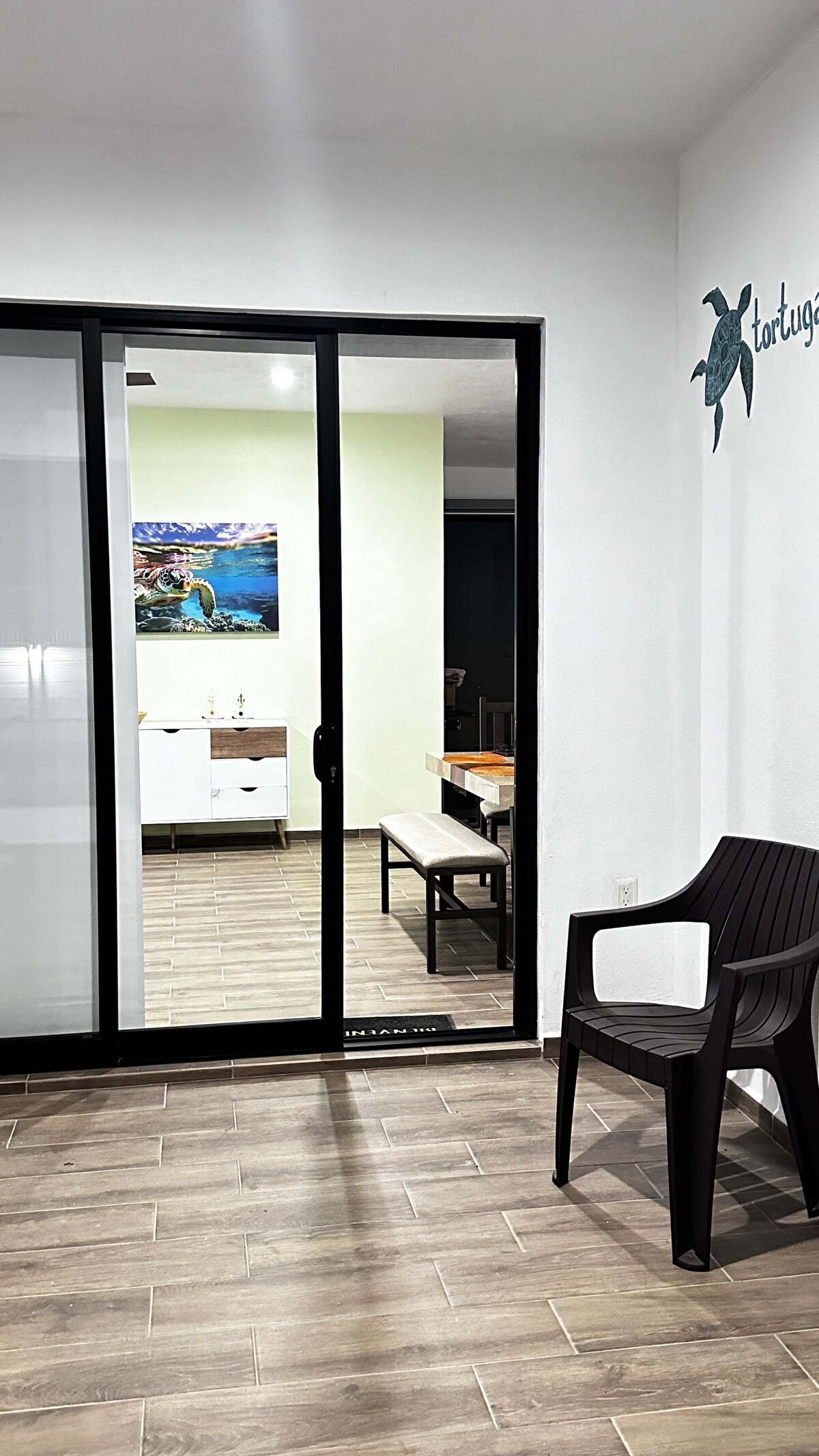 Anuncio de Airbnb popular: Bungalow Tortuga features a heated pool en San Patricio (Melaque)