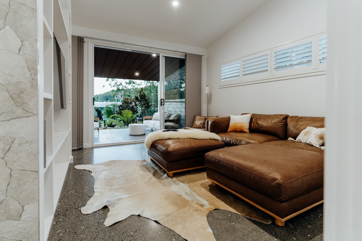 Top performing Airbnb: Luxe bush cottage: Sauna-Spa-Stargazing bathtub in Buderim