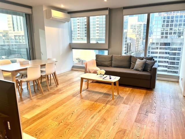 Spacious Dual-Apartments on Rose Lane