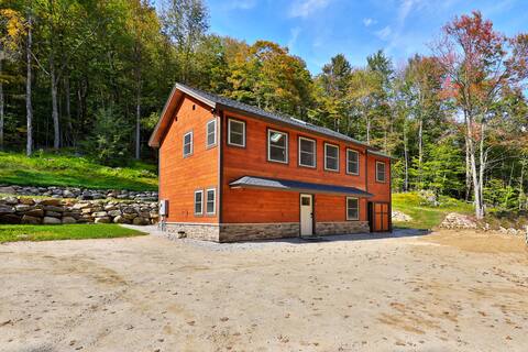 Peak Hill – 3 Bedroom, Newly Built. Car Charger!