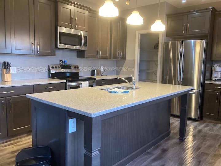 Signature Suites By Oasis Corporate Rentals - 웨스트레이크