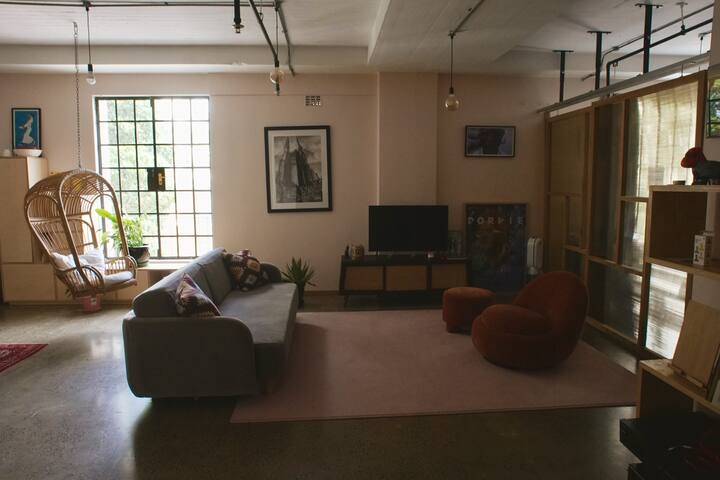 Apartment in Cape Town CBD gallery image 2