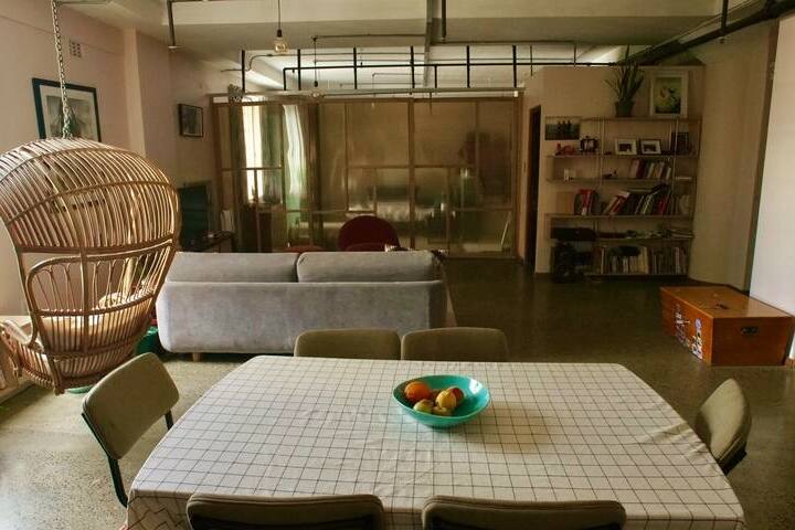 Apartment in Cape Town CBD gallery image 3