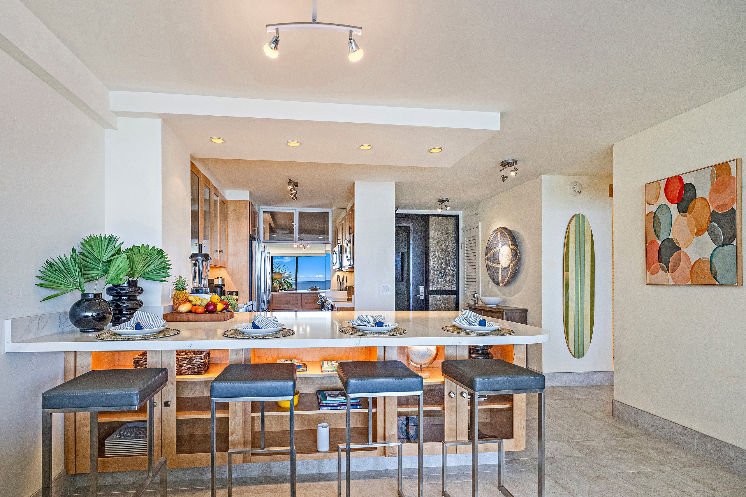 Condo in Lahaina · ★4.93 · 1 bedroom · 2 beds · 1 bath - Image 12