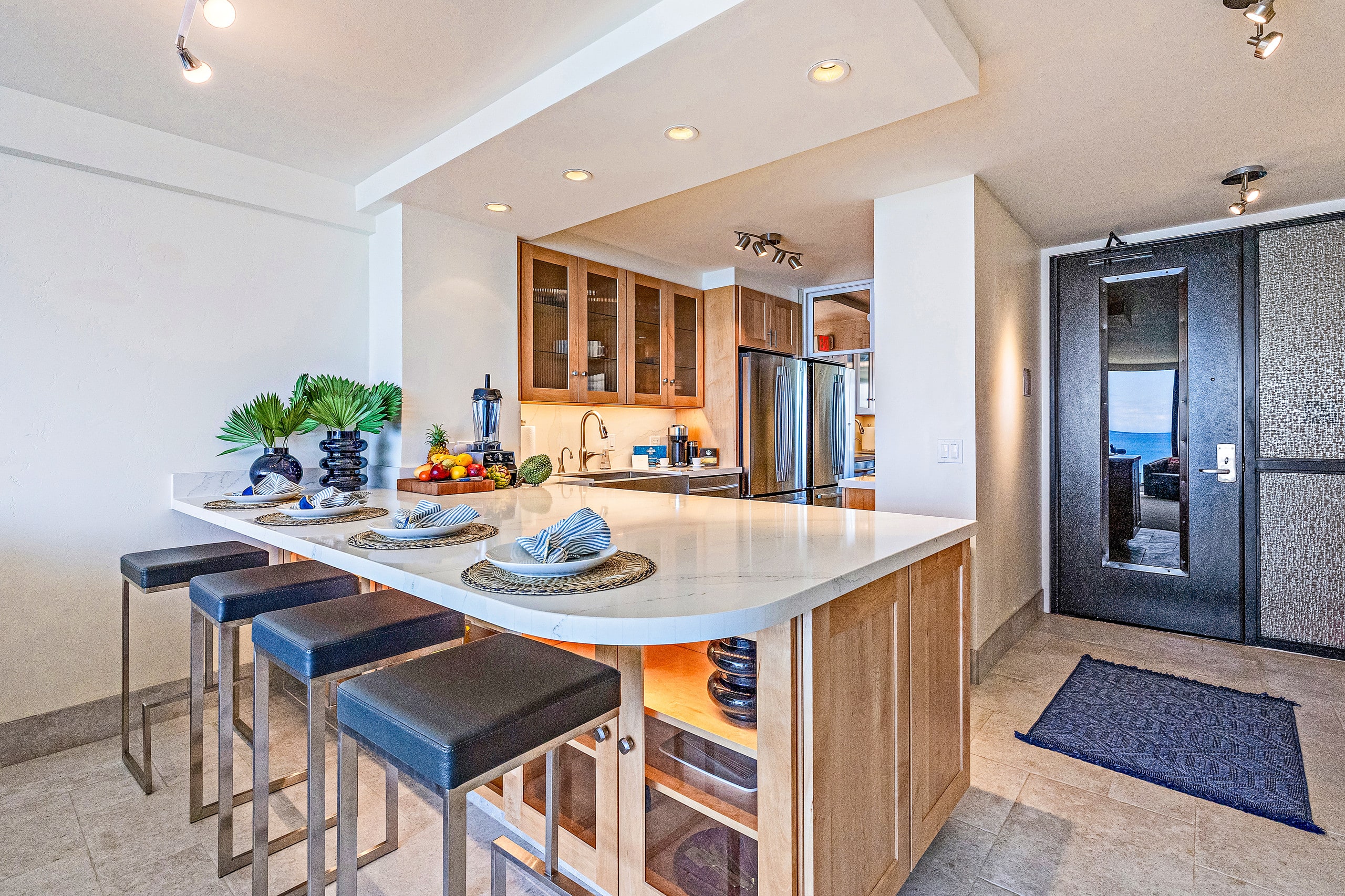 Condo in Lahaina · ★4.93 · 1 bedroom · 2 beds · 1 bath - Image 13