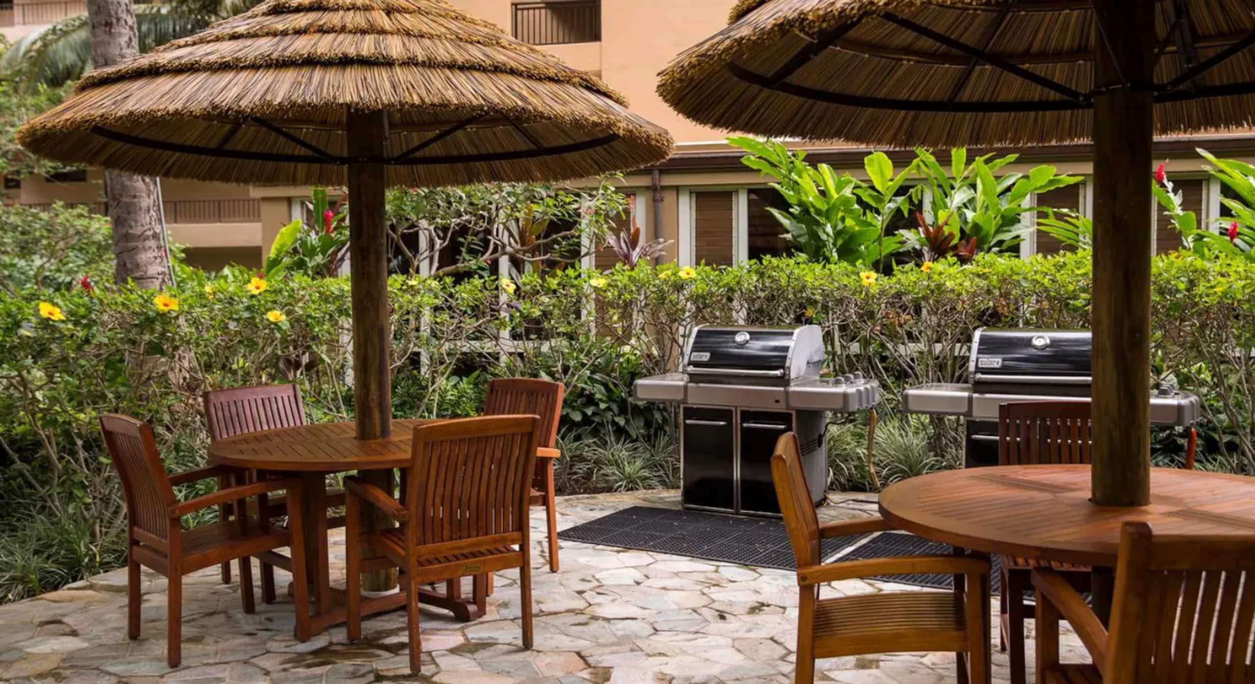 Condo in Lahaina · ★4.93 · 1 bedroom · 2 beds · 1 bath - Image 34