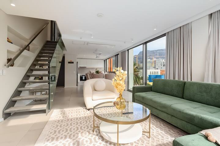 City Oasis at 117 On Strand gallery image 4