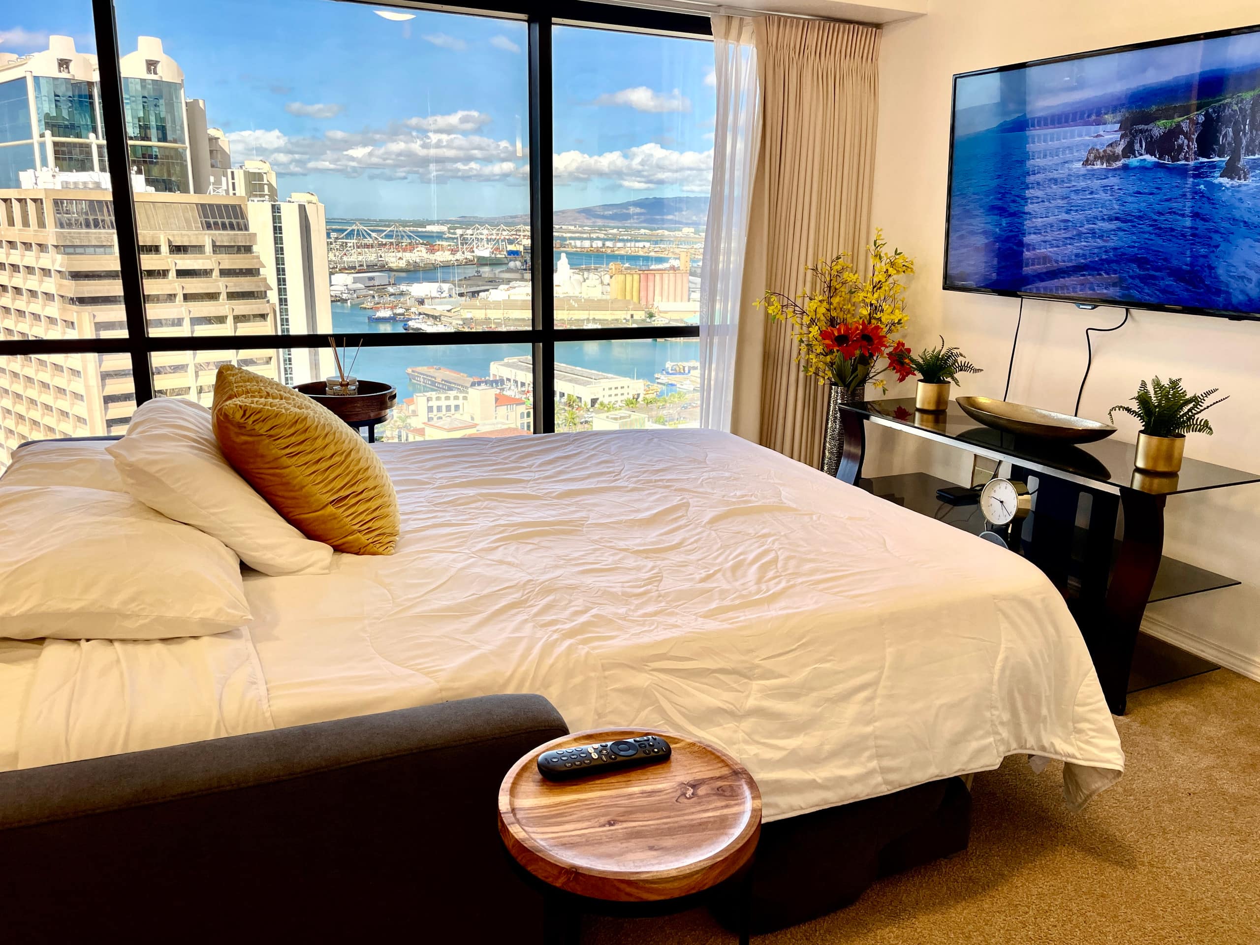 Honolulu Ocean View Abode w/ Parking, AC & Laundry - Image 4