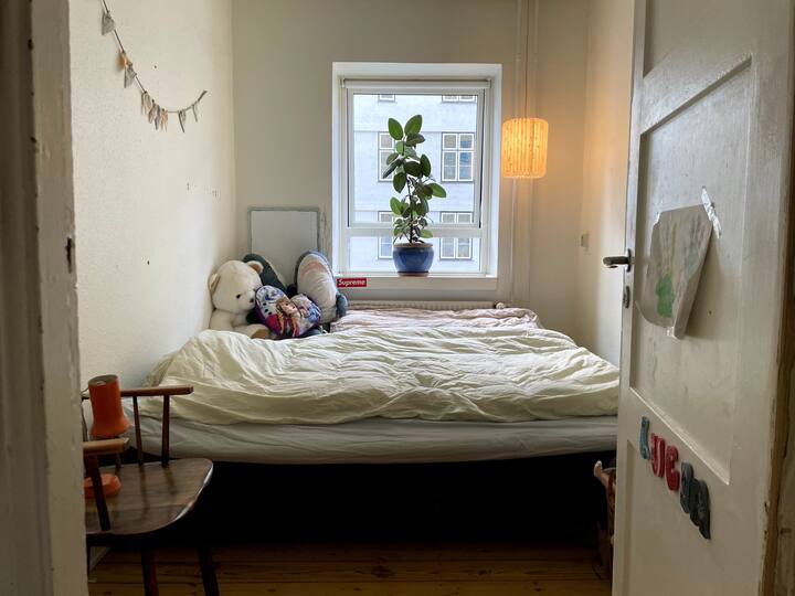 Спалня 2
Също така се предлага без плюшени мечета в леглото :)