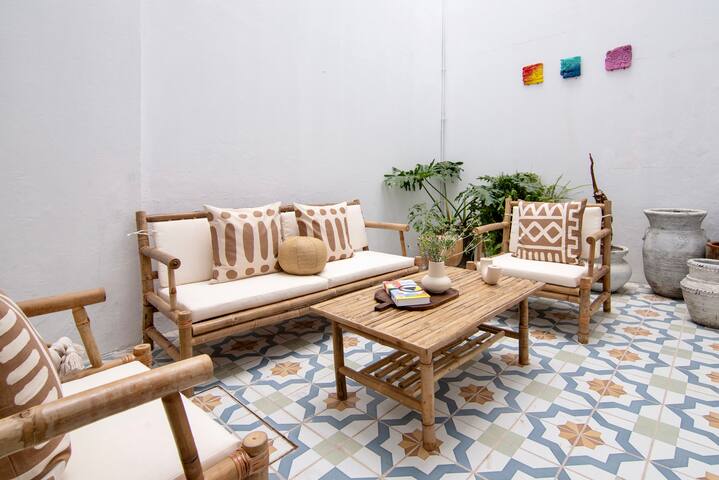 Villa in Roma Norte – Unbeatable location gallery image 3