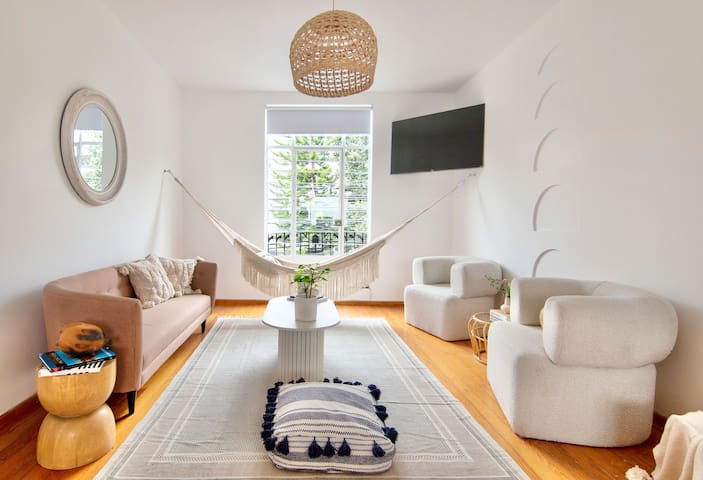 Villa in Roma Norte – Unbeatable location gallery image 2