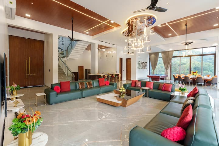 Luxury Glen Villa – Pool, Jacuzzi, Indoor Games - Pune (India)