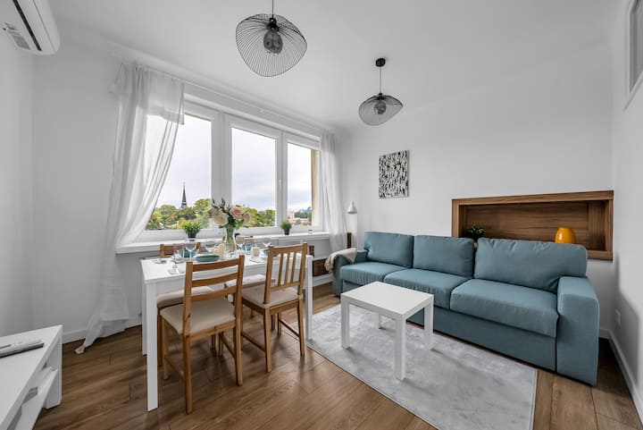 Hoofdwoonkamer - Boek nu met RENTUJEMY.COM