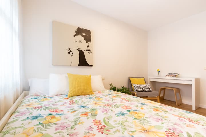 غرفة النوم 1