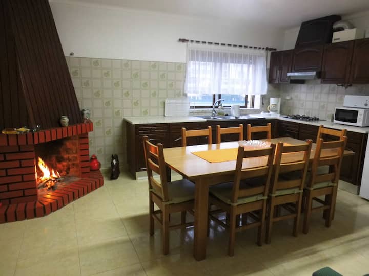 Bel Appartement Spacieux à La Plage - Vieira de Leiria