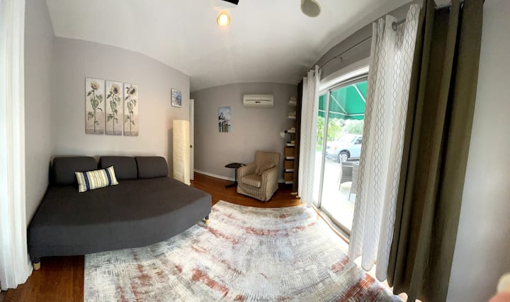 Sunshine Cottage - Venice Beach, FL